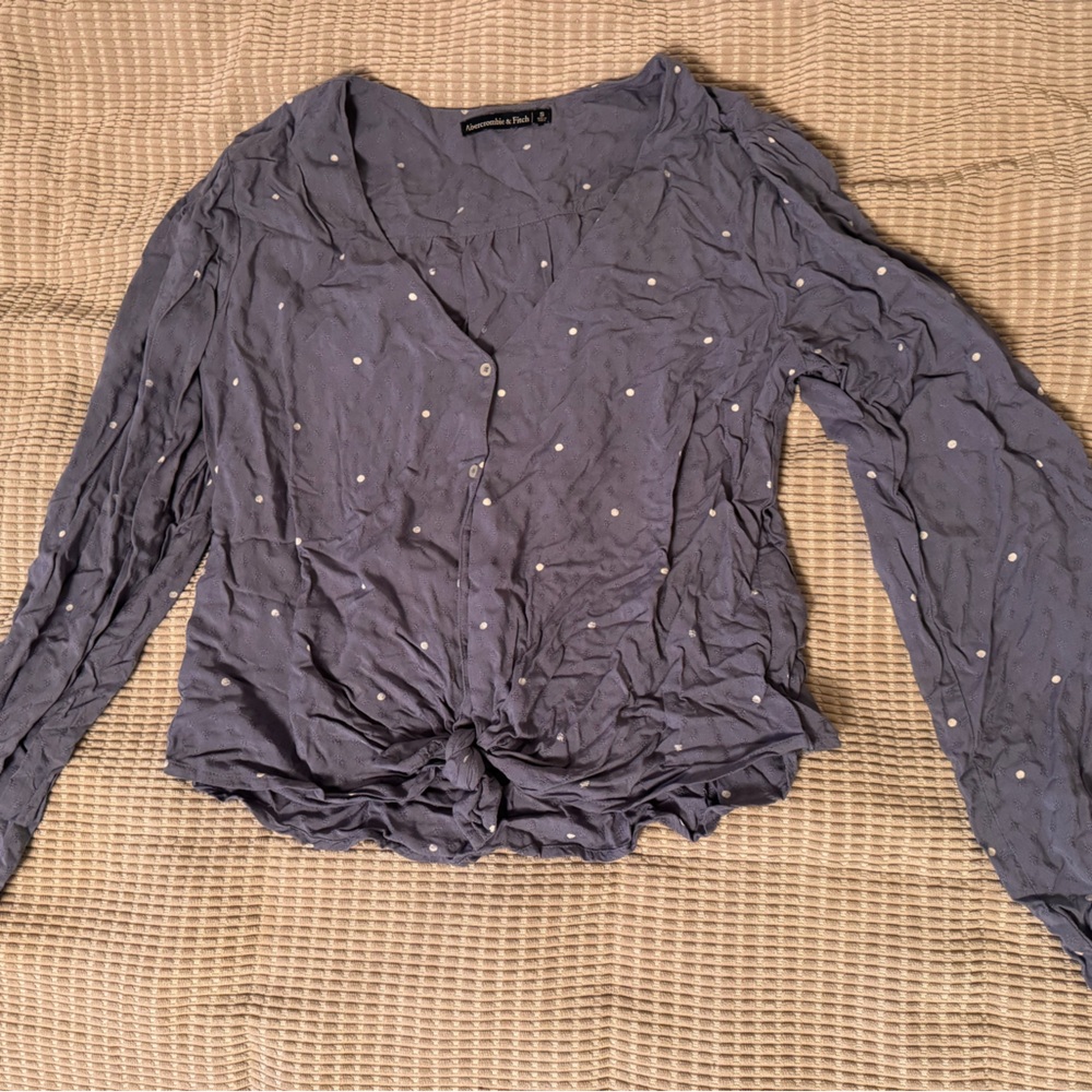 Cute long sleeve blue blouse
